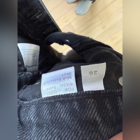 Reformation Jeans Black Denim Button Fly Skirt w/ Front Slit •26 - Picture 5 of 7